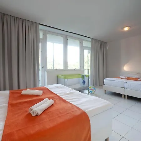 Hotel Holiday Csopak