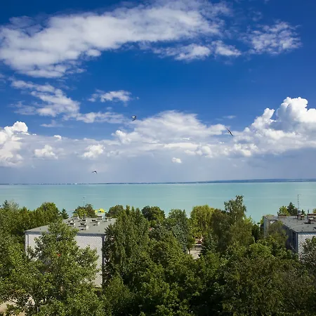 Hotel Holiday Csopak Hotel Csopak