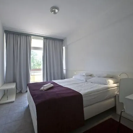 Hotel Holiday Csopak