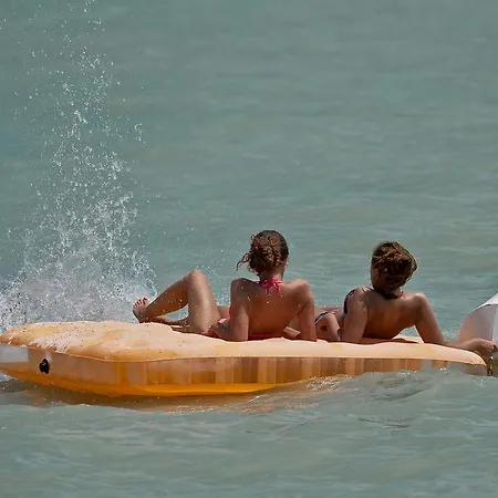 Hotel Holiday Csopak Ξενοδοχείο