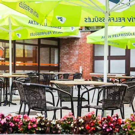 Hotel Holiday Csopak Csopak