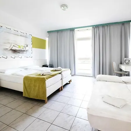 Hotell Hotel Holiday Csopak