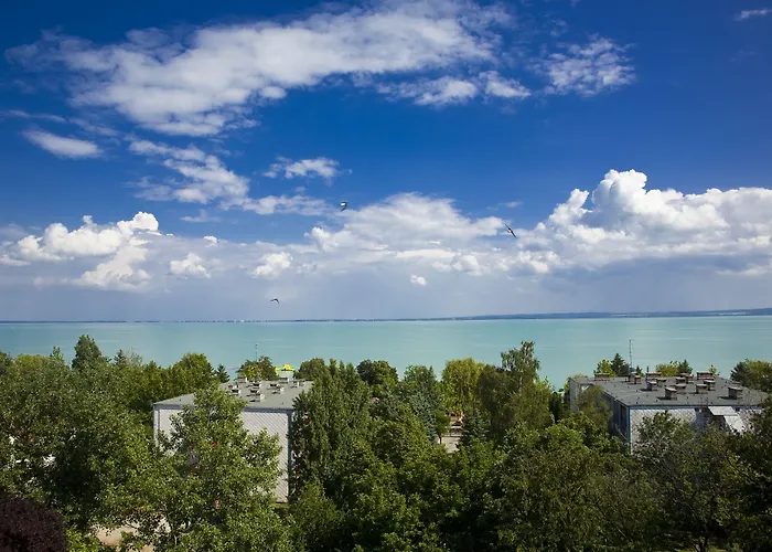 Hotel Holiday Csopak Hotel Csopak