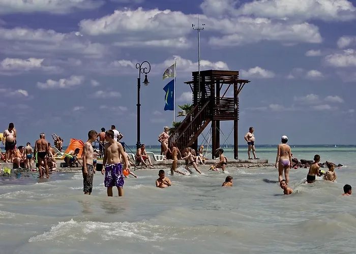 Hotel Holiday Csopak 3* Csopak