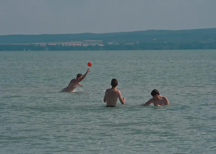 Hotel Holiday Csopak Hotel Csopak