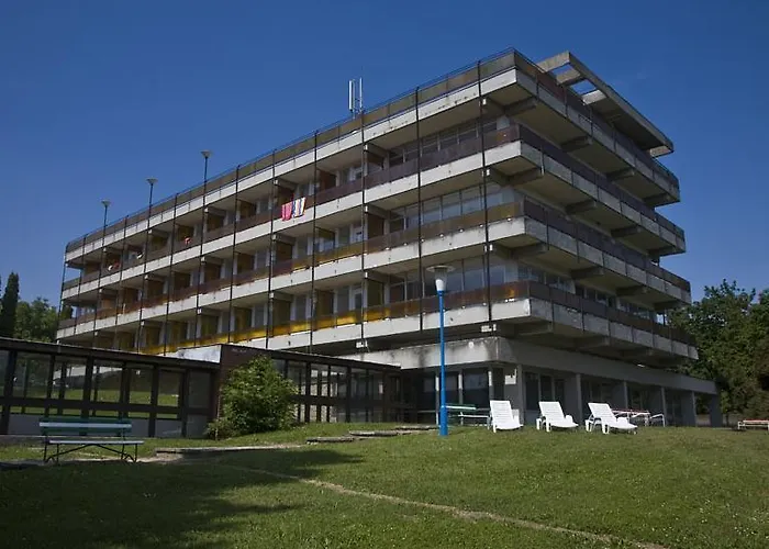 Hotel Holiday Csopak 3* Csopak